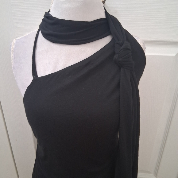 Halston Elegant Black One-Shoulder Dress.  Size 8 (40) - Picture 2 of 9